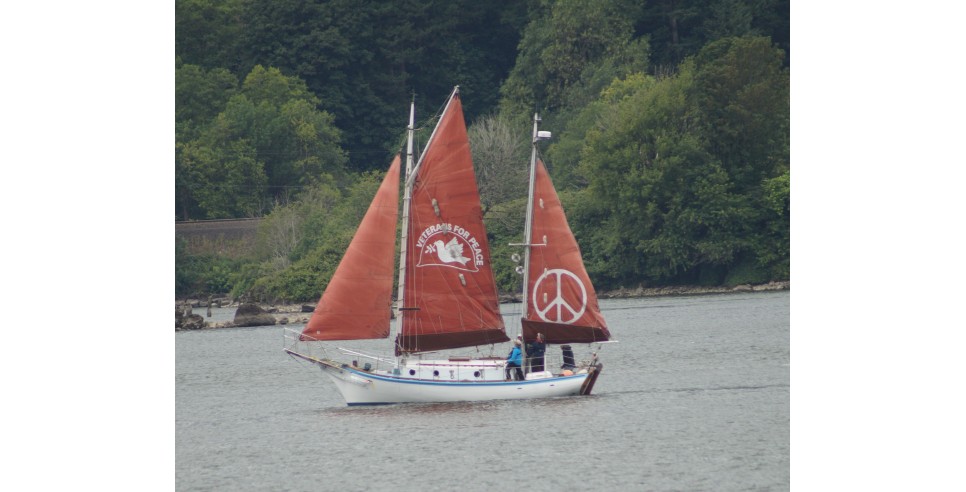 Golden Rule sailing on the Columbia River between Oregon and Washington